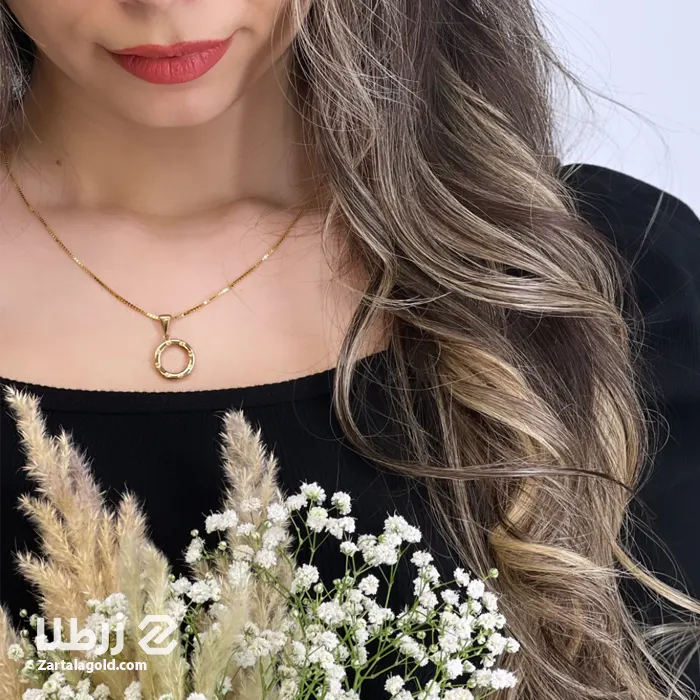 پلاک طلا طرح دایره کارتیه love کد P4978 پلاک طلا طرح دایره کارتیه love کد P4978