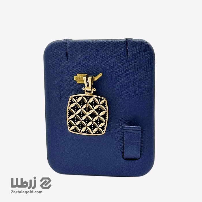 پلاک طلا طرح مربع سیاه قلم کد P15190 پلاک طلا طرح مربع سیاه قلم کد P15190